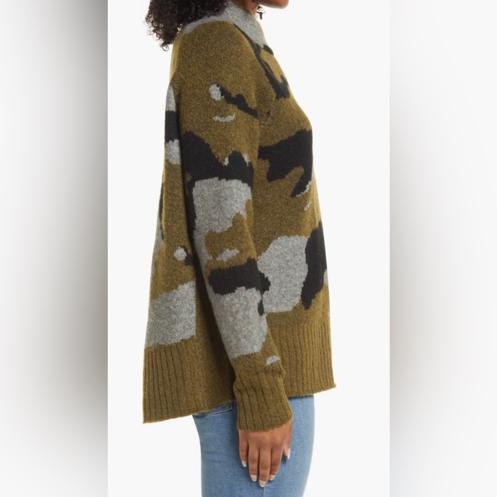 Nordstrom Size Medium Women’s Fleece Mock Neck Camo Sweater - Picture 3 of 11